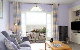 Seashore Apartment